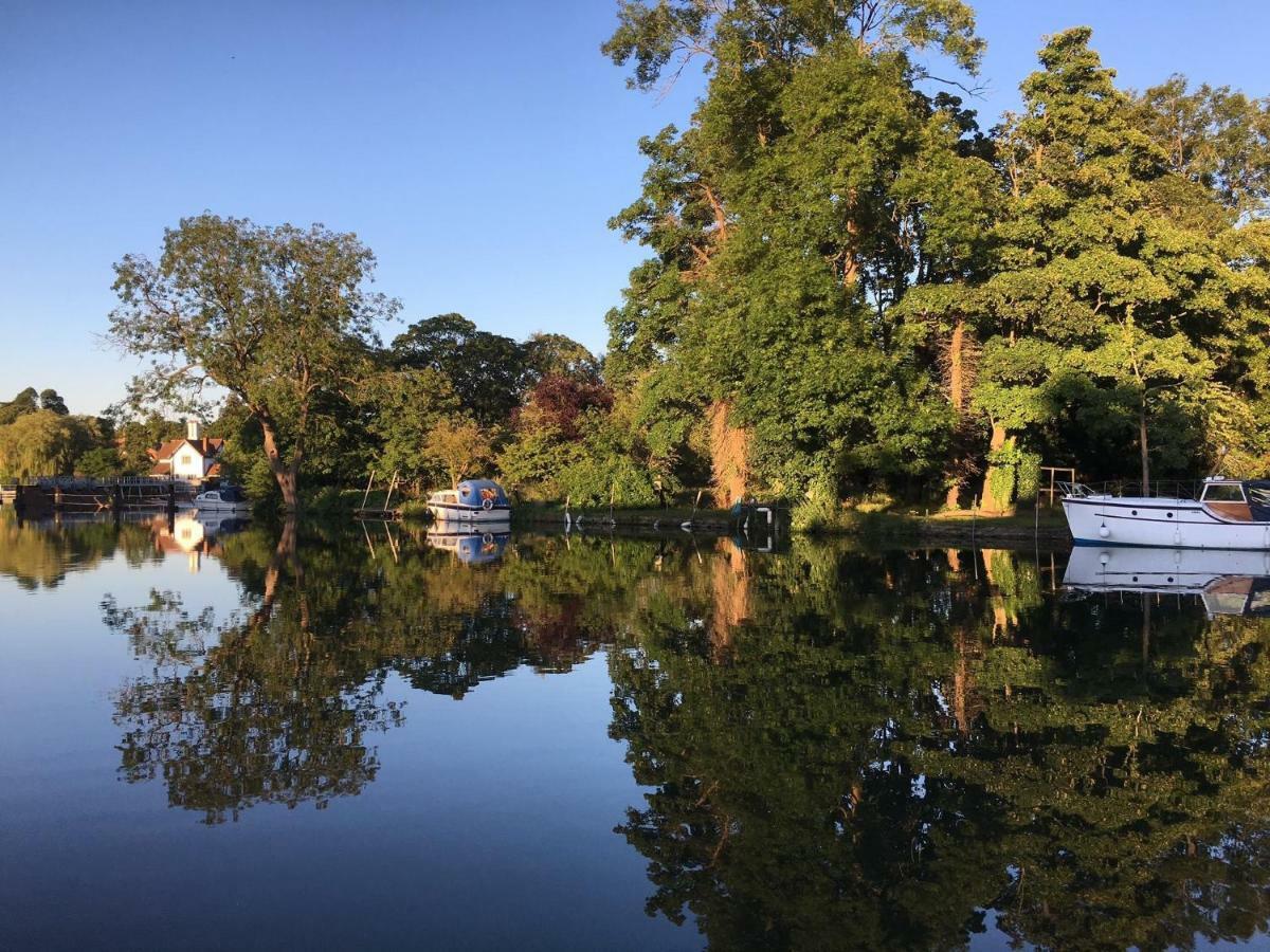 The Swan, Streatley, Berkshire Hotel Streatley  Exterior photo